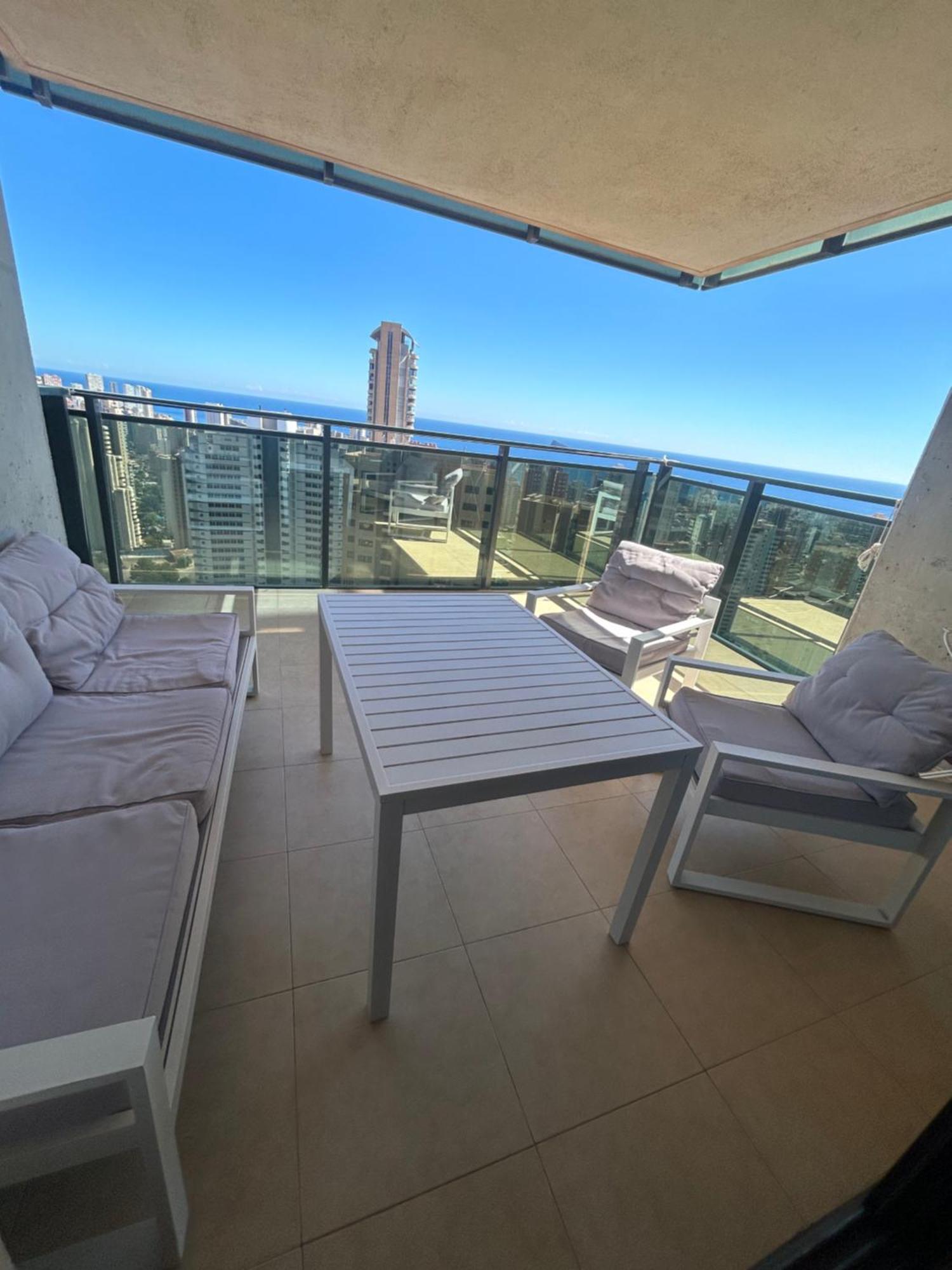 Kronos Apartment Benidorm Bagian luar foto